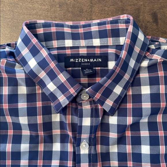 Mizzen+Main Other - Mizzen+Main Men's Plaid Shirt - Navy and Pink